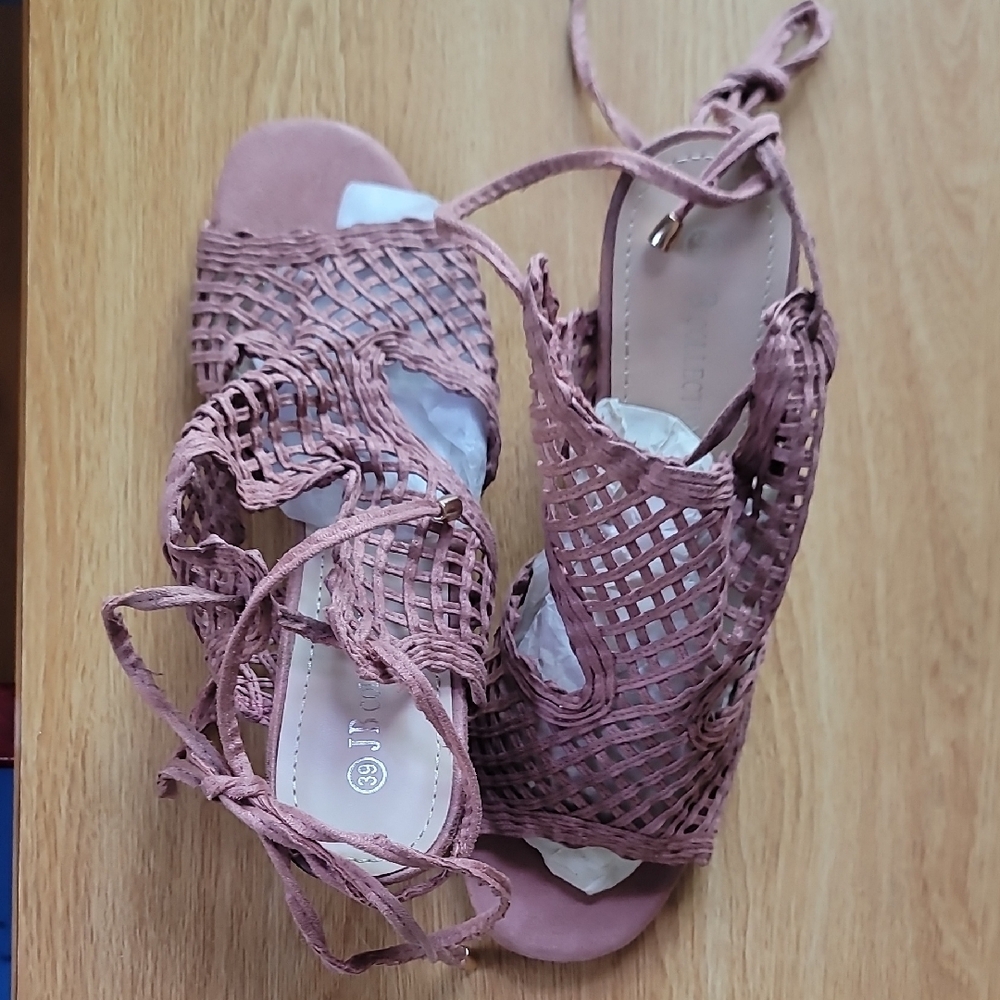 Women's Pink Woven Sandals